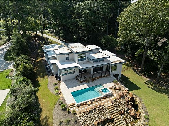 4th image of 3258 S Bay Dr