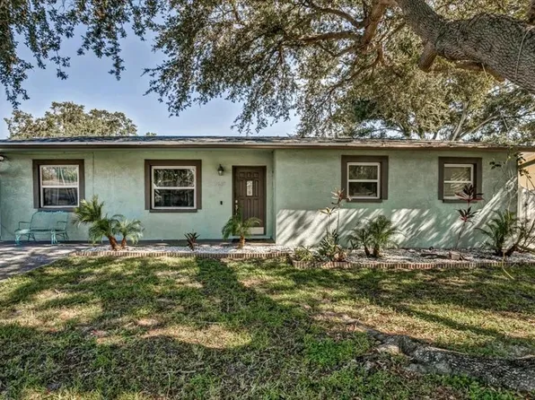 11083 VALENCIA AVENUE, SEMINOLE, FL 33772