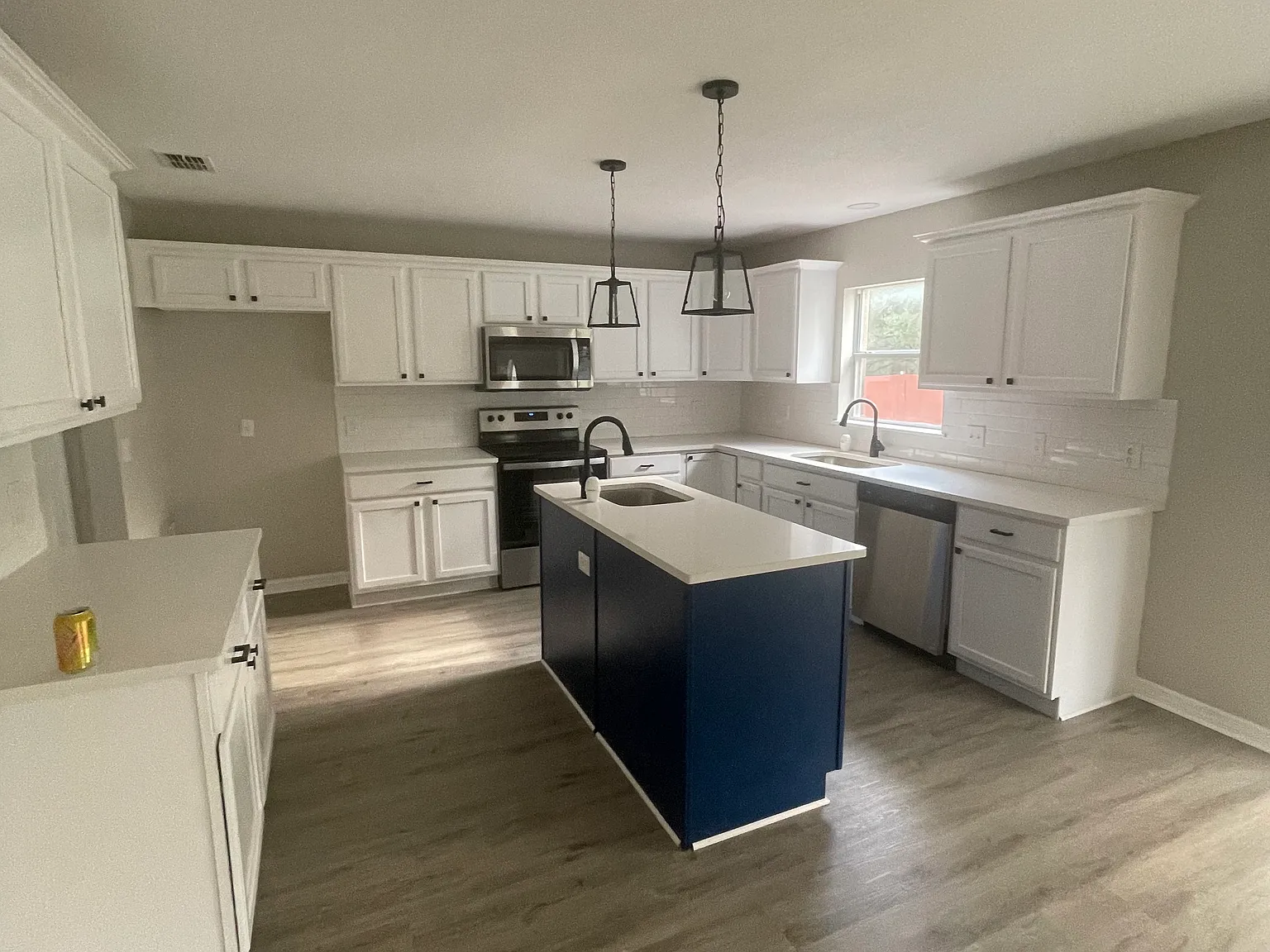 4 bed, 3.5 bath, 3061 sqft, $3,100 — Photo 4