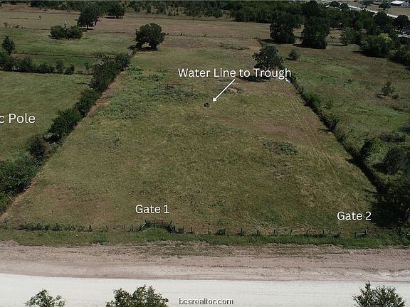 4th image of 2597 Lacy Ln
