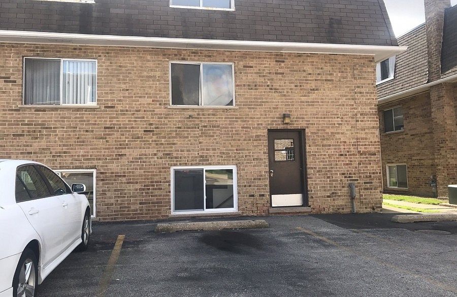 1st image of 10043 Linda Ln APT Ge