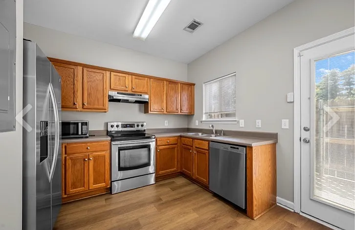 105 4th Ave #1 — Photo 7