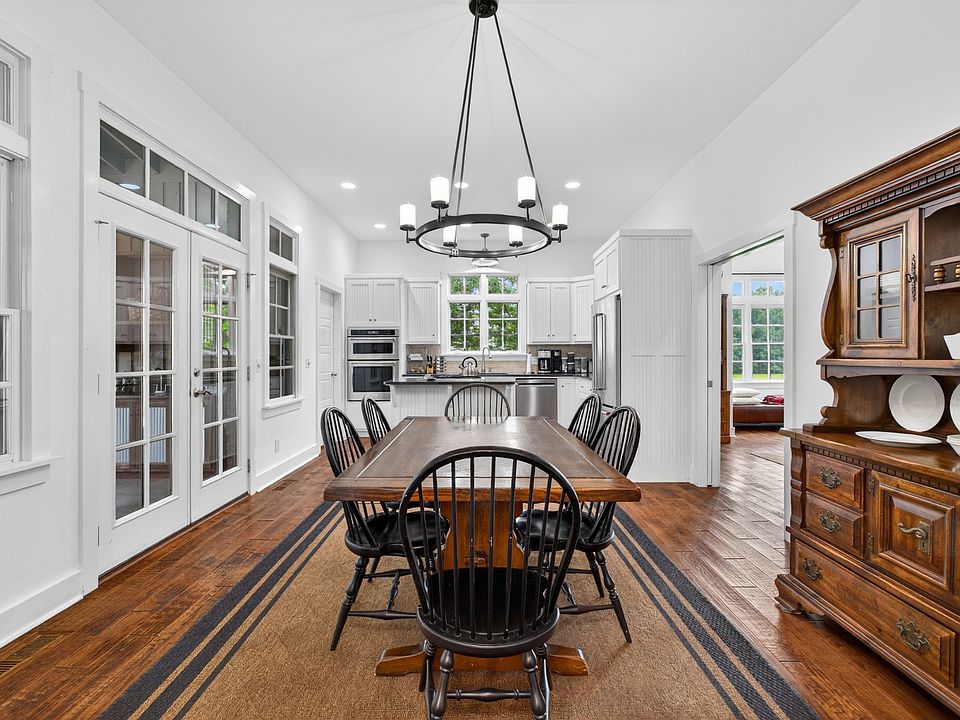 14th image of this home