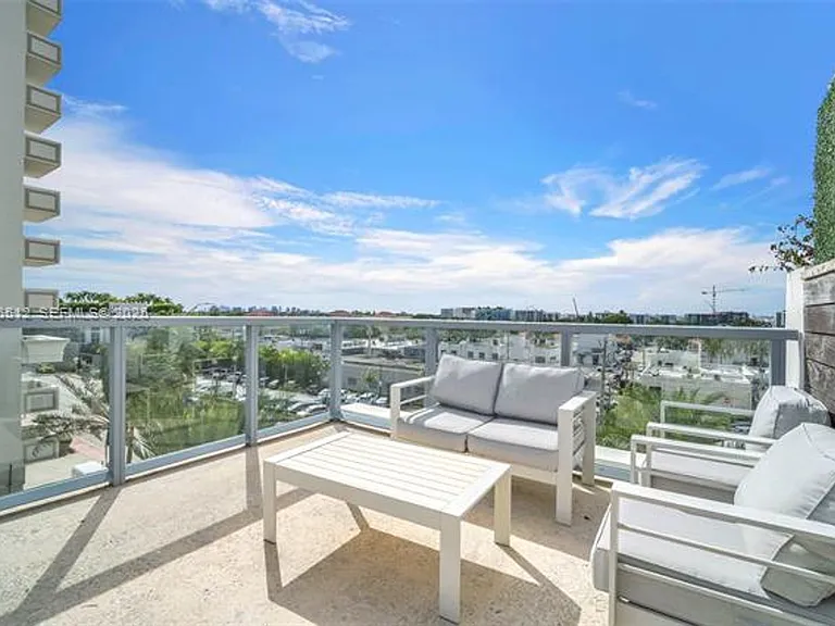 9501 Collins Ave #Townhouse 1 — Photo 49
