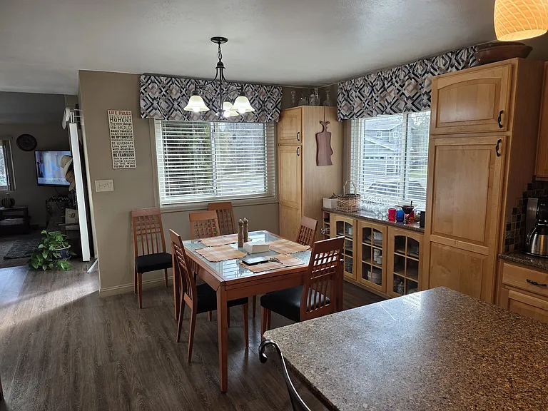 319 Bowline Ct — Photo 11