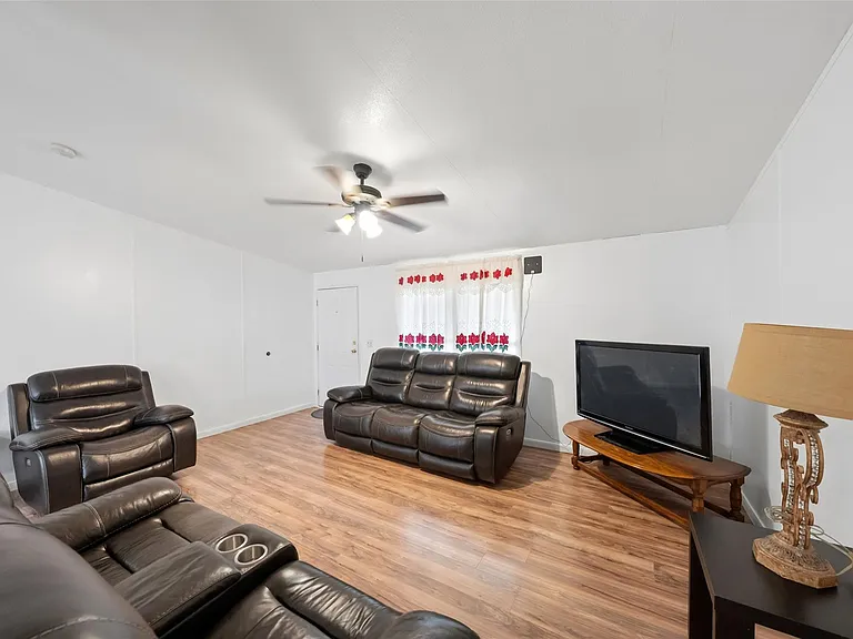 2522 Joseph Pine Ln — Photo 6