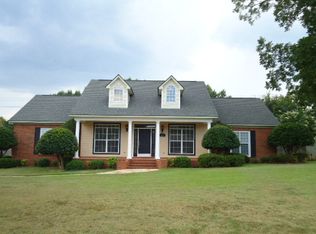 104 Gloster Ct, Dothan, AL 36303