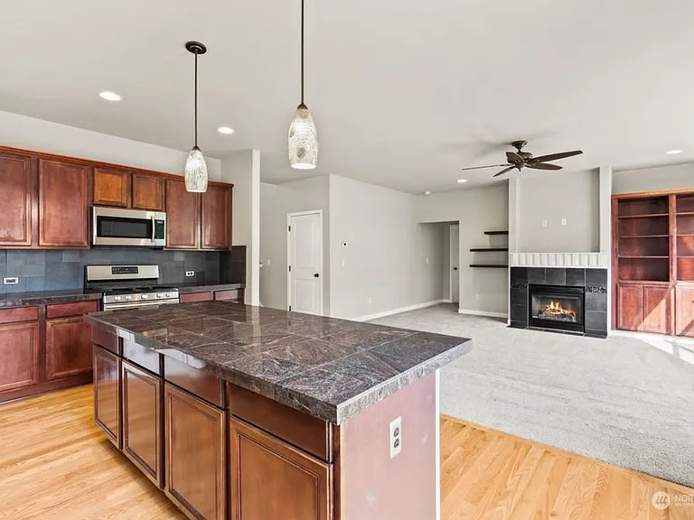 8418 153rd St E — Photo 10