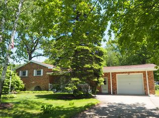 1334 S Drent Rd, Muskegon, MI 49442