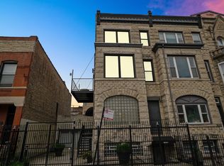 3626 S Calumet Ave, Chicago, IL 60653