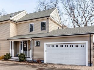 22-28 Beecher Ter #24, Newton, MA 02459