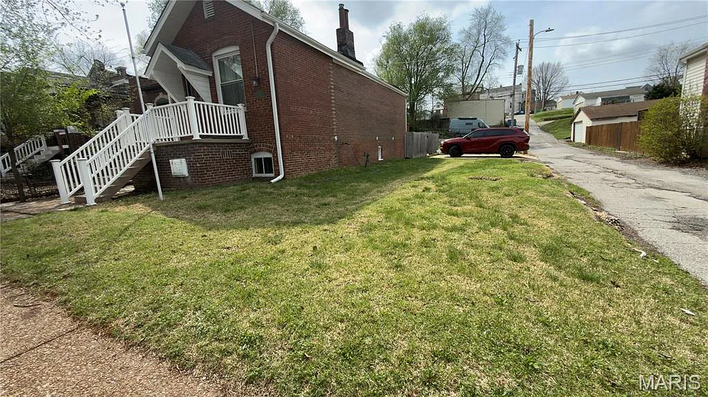 5514 Columbia Ave photo 1