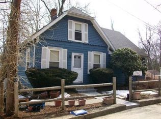 6 Jefts Ter, Stoneham, MA 02180