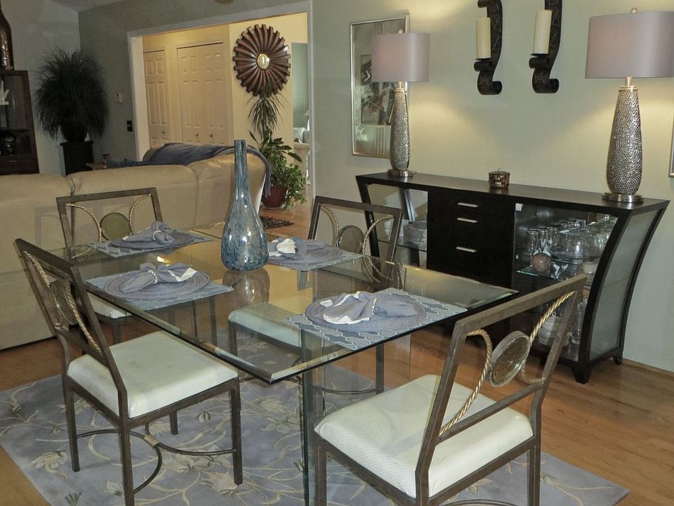 Hardwood Floors Dining Room
