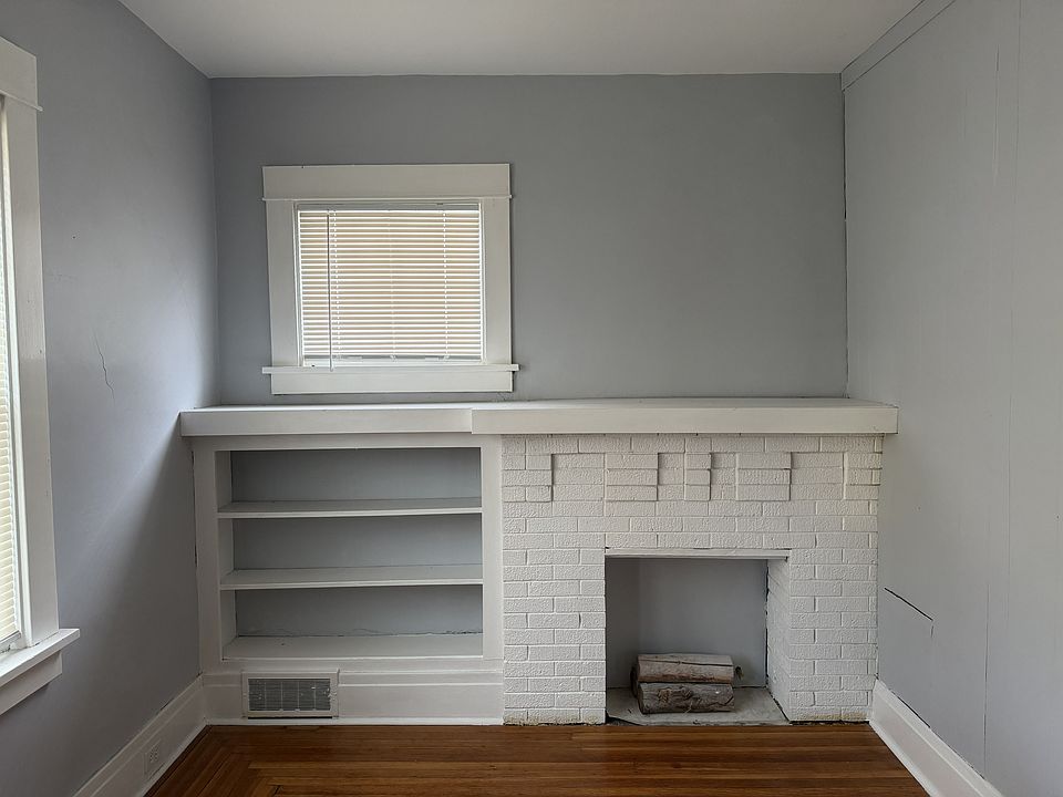 1st image of 5 Rugby Rd APT 4