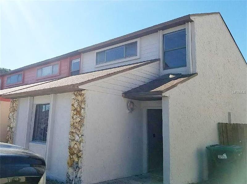 1st image of 2740 Hunt Club Ln
