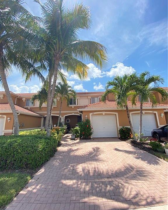1st image of 3361 Dandolo Cir