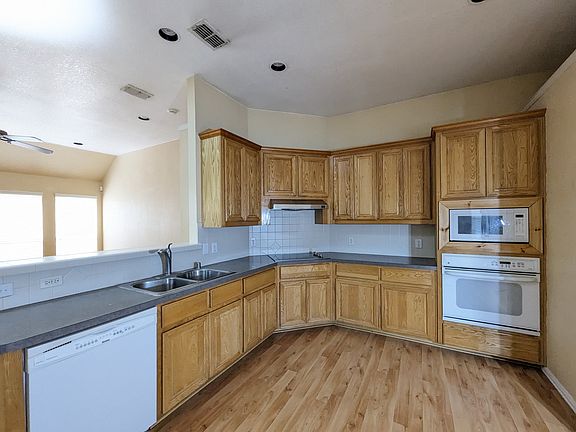 3rd image of 9200 Blue Water Dr