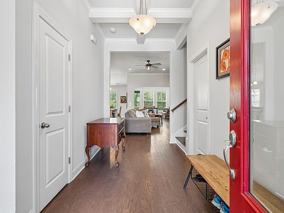 3rd image of 208 Red Knot Ln
