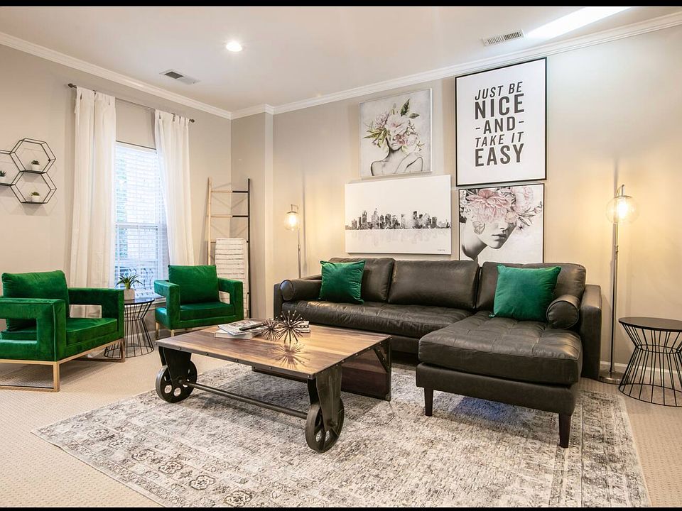 1st image of 632 Penn St #632