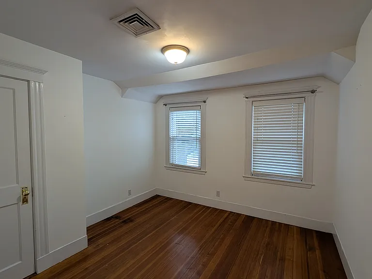 1900 Washington St #3 — Photo 16