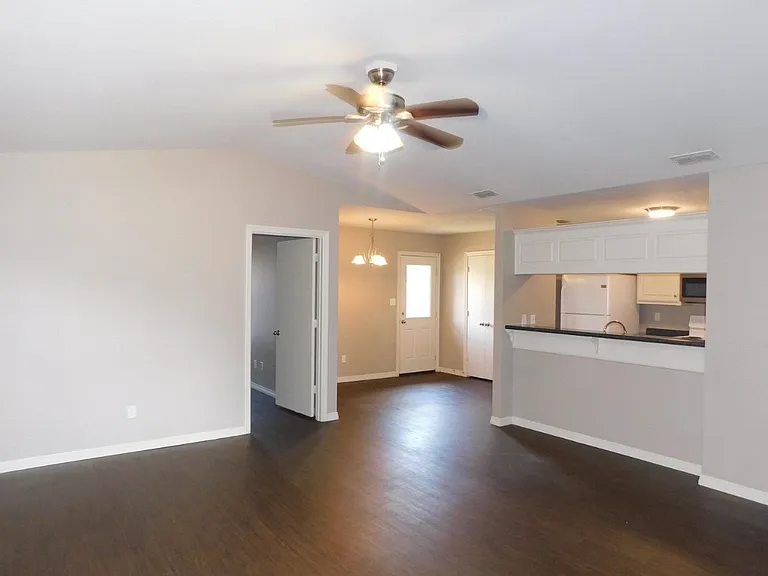 15502 County Road 1148 — Photo 5