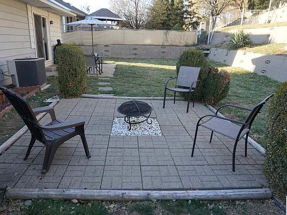 5th image of 1521 Osage Ct