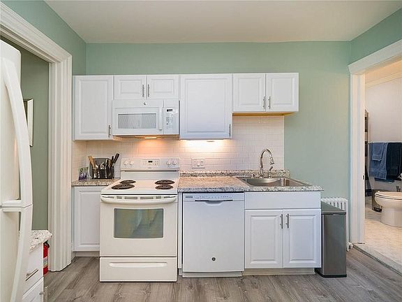 3rd image of 240 Culver Rd #1