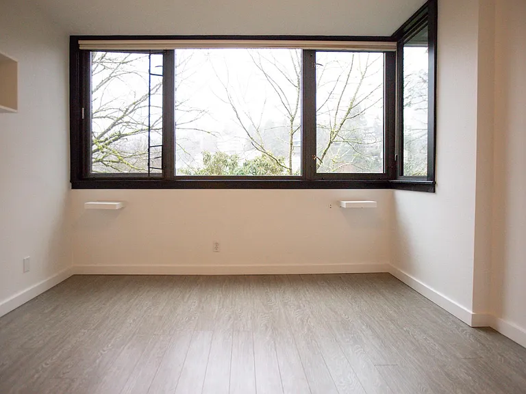 2020 SW Main St #706 — Photo 1