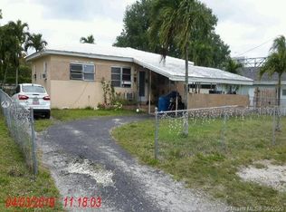 6541 Pines Pkwy, Hollywood, FL 33023