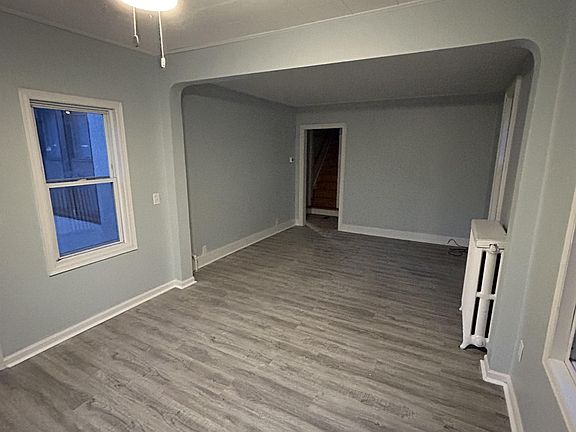 2nd image of 1076 Minnehaha Ave E
