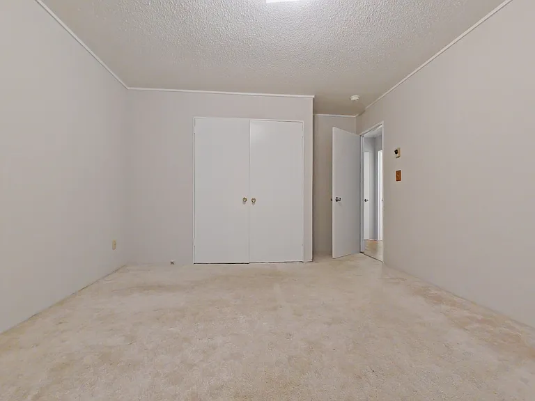 914 Pine Circle Dr — Photo 9