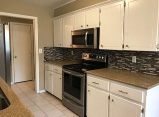 804 Barclay Rd, Muskogee, OK 74403