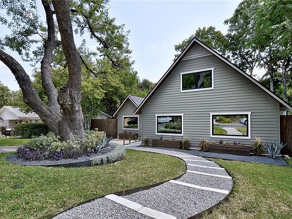 2nd image of 2411 Little John Ln