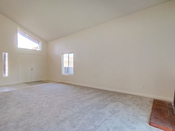 5th image of 2221 Delany Dr