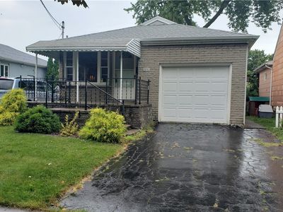 2954 Ontario Ave, Niagara Falls, NY, 14305