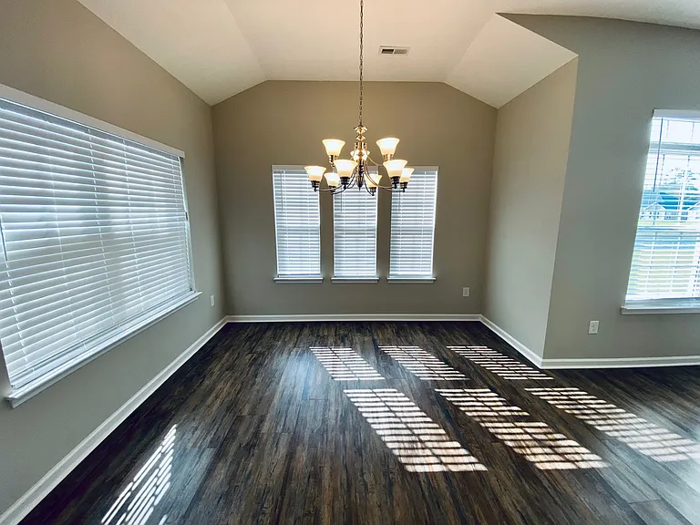 Dining room_06192023