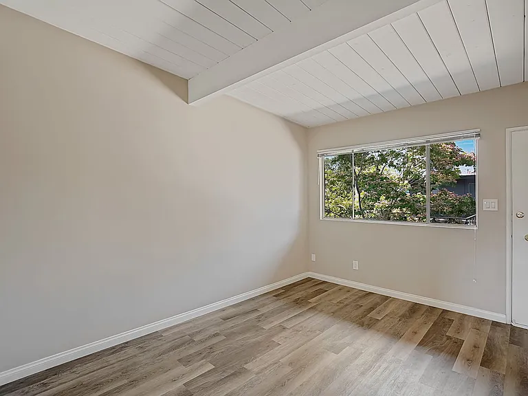 1114 Garden St — Photo 12