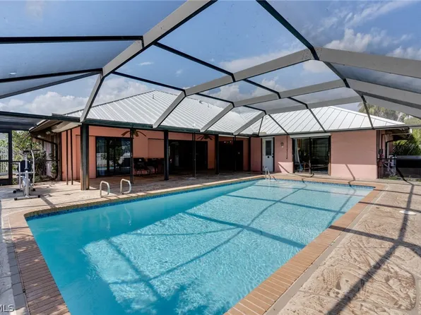 4220 Prestwick Ct, North Fort Myers, FL 33903