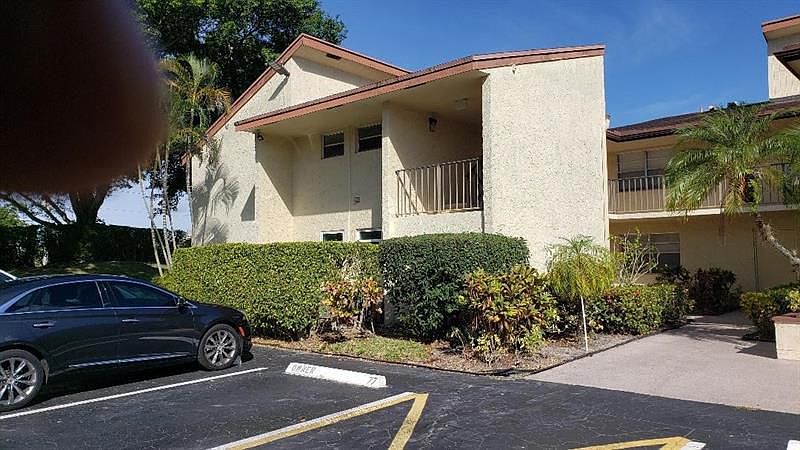 1st image of 8781 Holly Ct