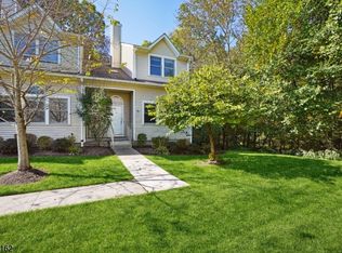616 Belmont Dr, Hackettstown, NJ 07840