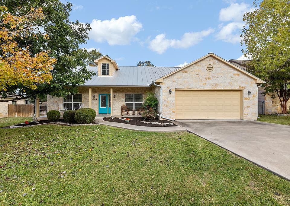 1st image of 604 Persimmon Ct
