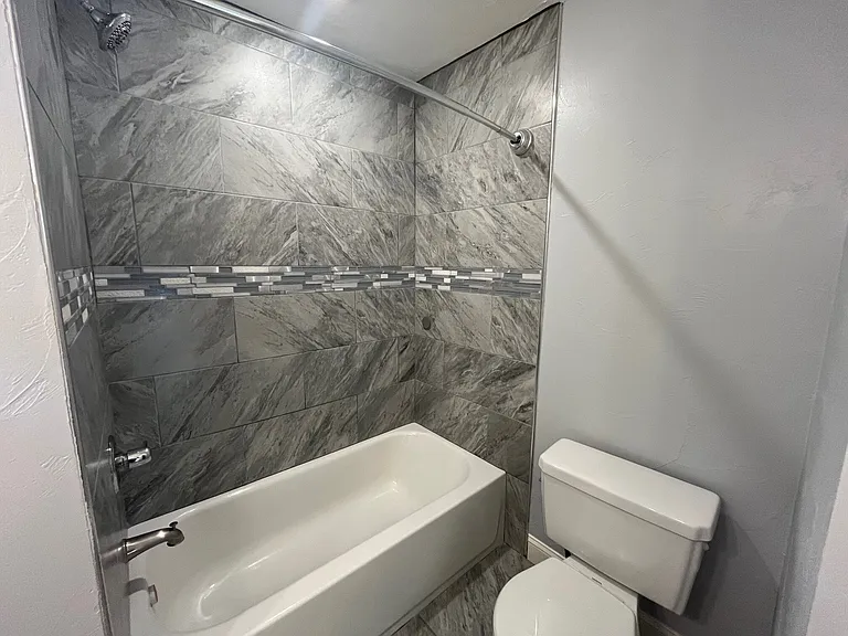 211 Amber St #2 — Photo 11
