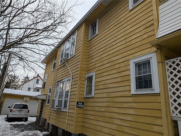 5th image of 10904 Mount Overlook Ave