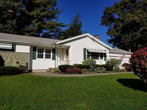 5th image of 16 Candlewood Dr