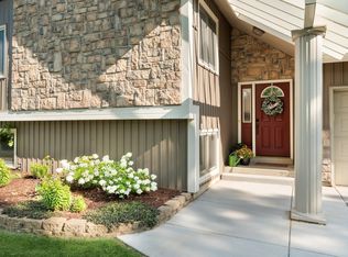 6658 Jonquil Way, Osseo, MN 55369