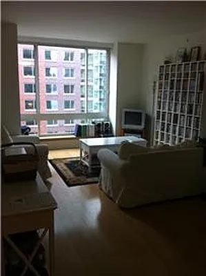 Rented by Keller Williams NYC | media 9