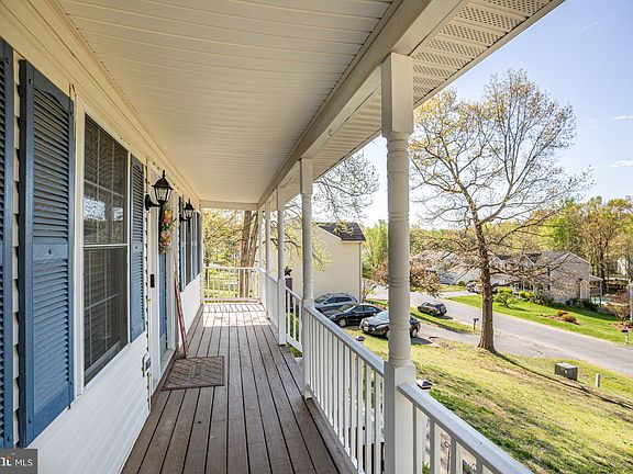 3rd image of 3605 Ardwick Cir