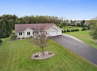 1591 Harbor Lights Rd, Suamico, WI 54173