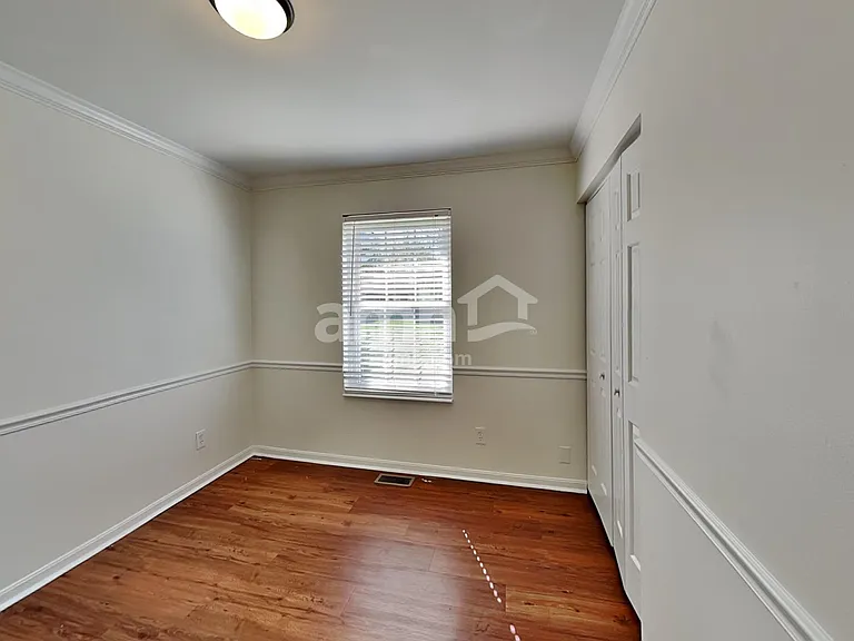 2211 Siesta Dr — Photo 12
